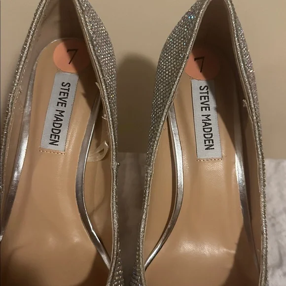 Steve Madden Glittering Silver Women’s Heels Size 7 - Picture 2 of 12
